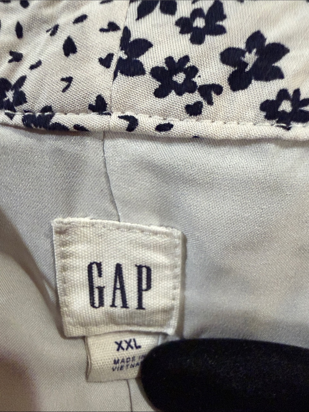 GAP White V-Neck Short Sleeve Tunic with Navy Dot Floral Print - Picture 2 of 3